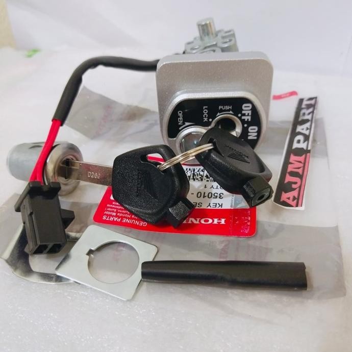 Key Set Kunci Kontak Scoopy Karbu Original Ahm