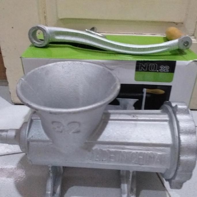 Sale Gilingan Daging / Kacang Ukuran 32 Manual Meat Mincer Besi Cor