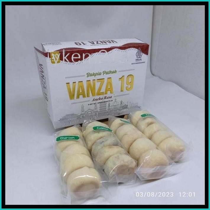 

BAKPIA PATHOK BASAH DAN KERING VANZA19 OLEH OLEH KHAS SEMARANG