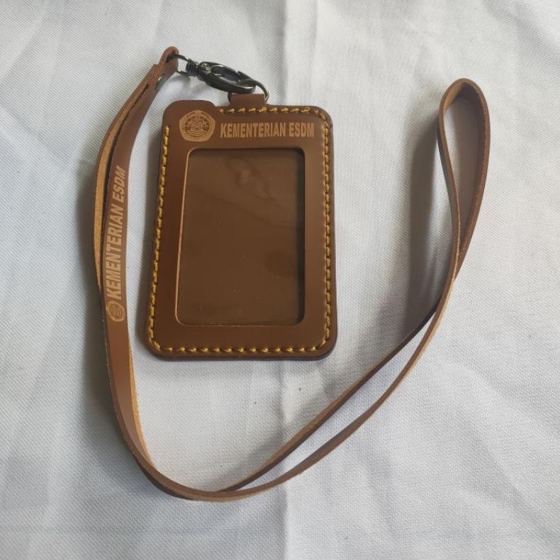 

Me41 AS25 Lanyard Kulit ESDM / Lanyard Kulit Kementerian ESDM / Lanyard ESDM Murah Terlaris