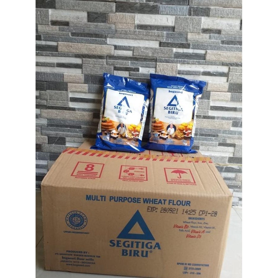 

Promo Tepung Segitiga Biru 1 Dus