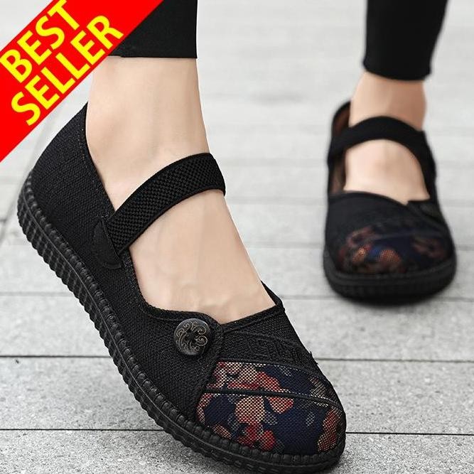 QINGSHUI Sepatu kasual wanita ala Korea. Sepatu datar wanita yang nyaman. Sepatu pantofel modis wani