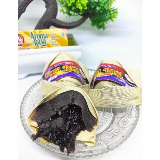 

Wajik Ketan Hitam Cililin nUg