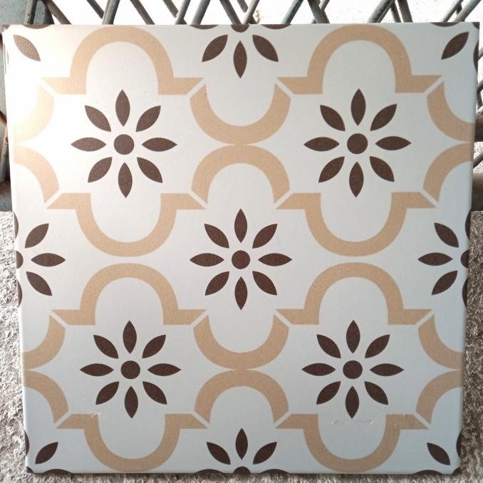 KERAMIK LANTAI DAPUR TERAS 40x40 CREAM ABU COKLAT-SAAFIA MULIA ARETA