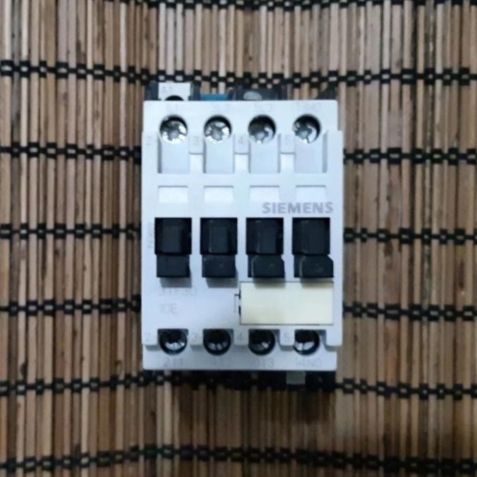 Kontaktor Siemens 3Tf30-10E 4Kw 220V New Stok