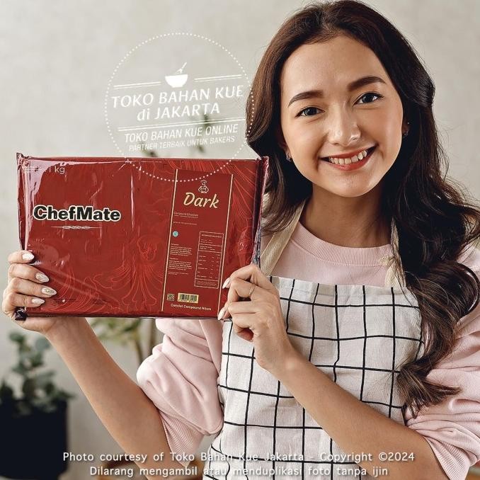 

Chefmate DARK Chocolate Compound 1kg Cokelat Baking Bahan Kue Cake liquid