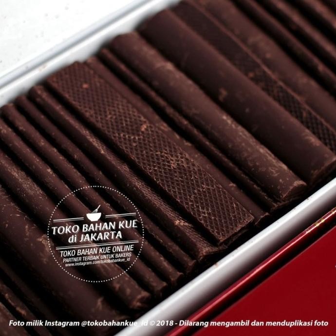 

Embassy Chocolate Stick Rainforest 52% 250gr Dark Chocolate Batons liquid