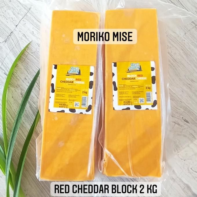 

Green Valley Red Cheddar Cheese Keju Oranye Block 250 Gr Terbaru