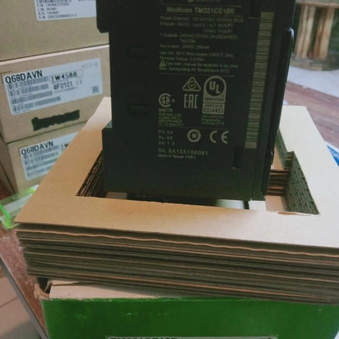 Plc Schneider Tm221Ce16R/Tm221Ce16R Schneider Original Asli New Stok