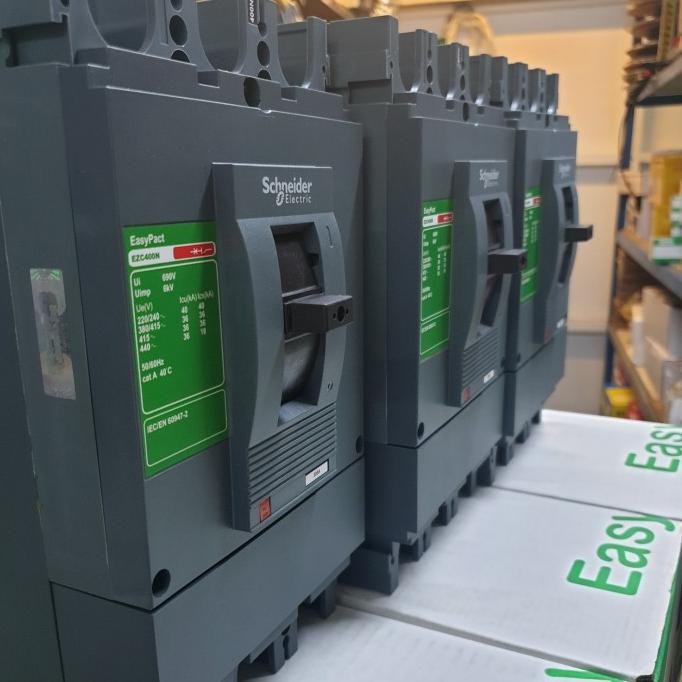 Schneider Mccb Ezc400N 3P400A 400 A Ezc400N3400N Ezc 400N 36Ka Ezc New Stok