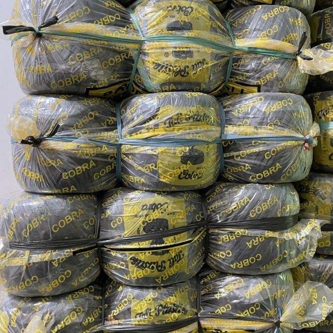 

ready !!! Tali Cobra Warna Hitam berat 1 kg ( 1 bal isi 15 roll )