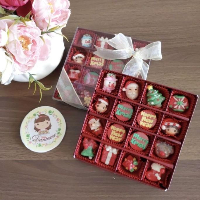 

Grosir Coklat Gift S16A Coklat Karakter Natal Hampers Parsel Hadiah Natal