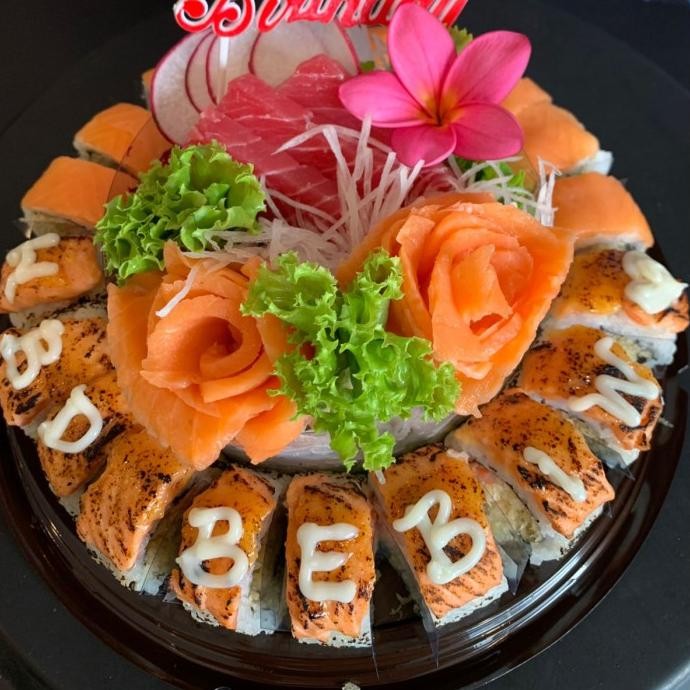 

Promo Sushi Sashimi Salmon Fresh Halal/Kue Sushi Bentuk Cake