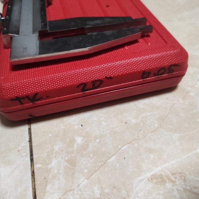 

Produk Baru!! Sigmat Manual 20" Jangka Sorong Manual 0 ,05 Mm