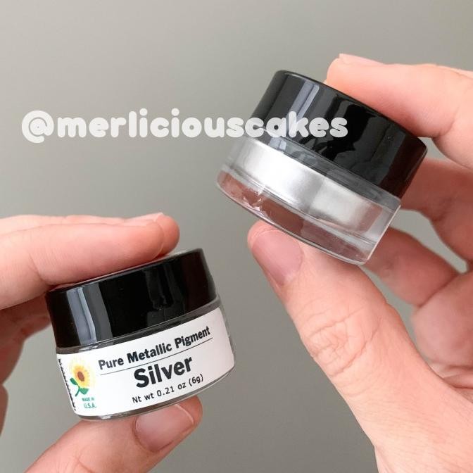

Baru 6 Gram Silver Highlighter Lustre Dust Non Toxic Sunflower Sugar Art