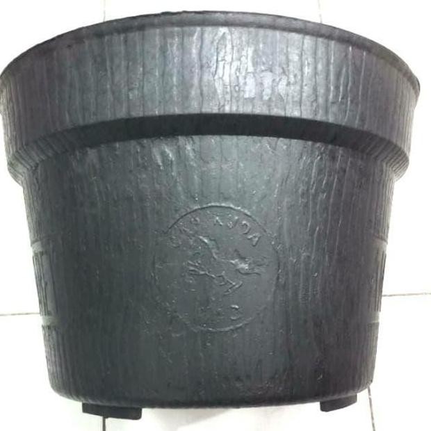 POT BUNGA KARET KUDA MAS 37 CM HITAM