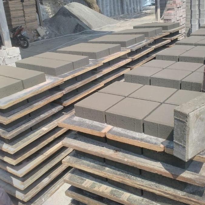 paving block , konblok ubin , conblok, paving persegi LN