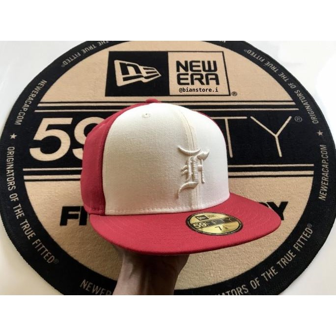 Topi Fear of God Essentials x New Era Detroit Tigers Red 59Fifty Cap