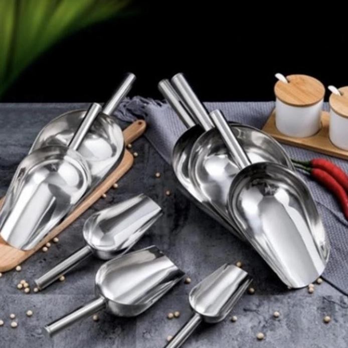 

Terlaris Sendok Es Batu Ukuran Medium Stainless Steel / Sendok Sekop Es Batu Stainless Skop Serokan Beras Tepung Jagung Ice Scoop