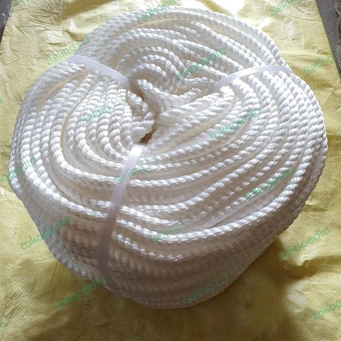 

Tali Tambang Nylon 12Mm Roll Original Dan Terpercaya