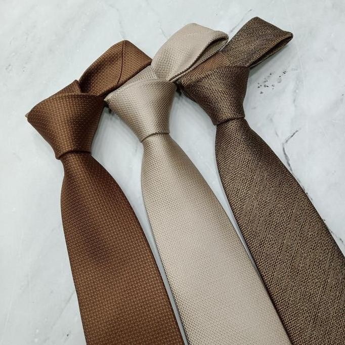 dasi coklat tua polos dasi coklat pria panjang import berkualitas BS01