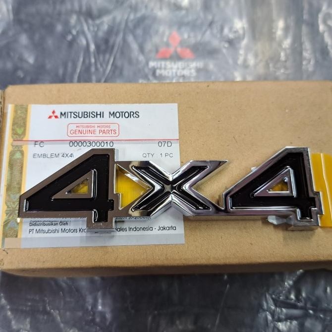 Emblem 4x4 4 x 4 Asli Mitsubishi New Pajero Sport 2022