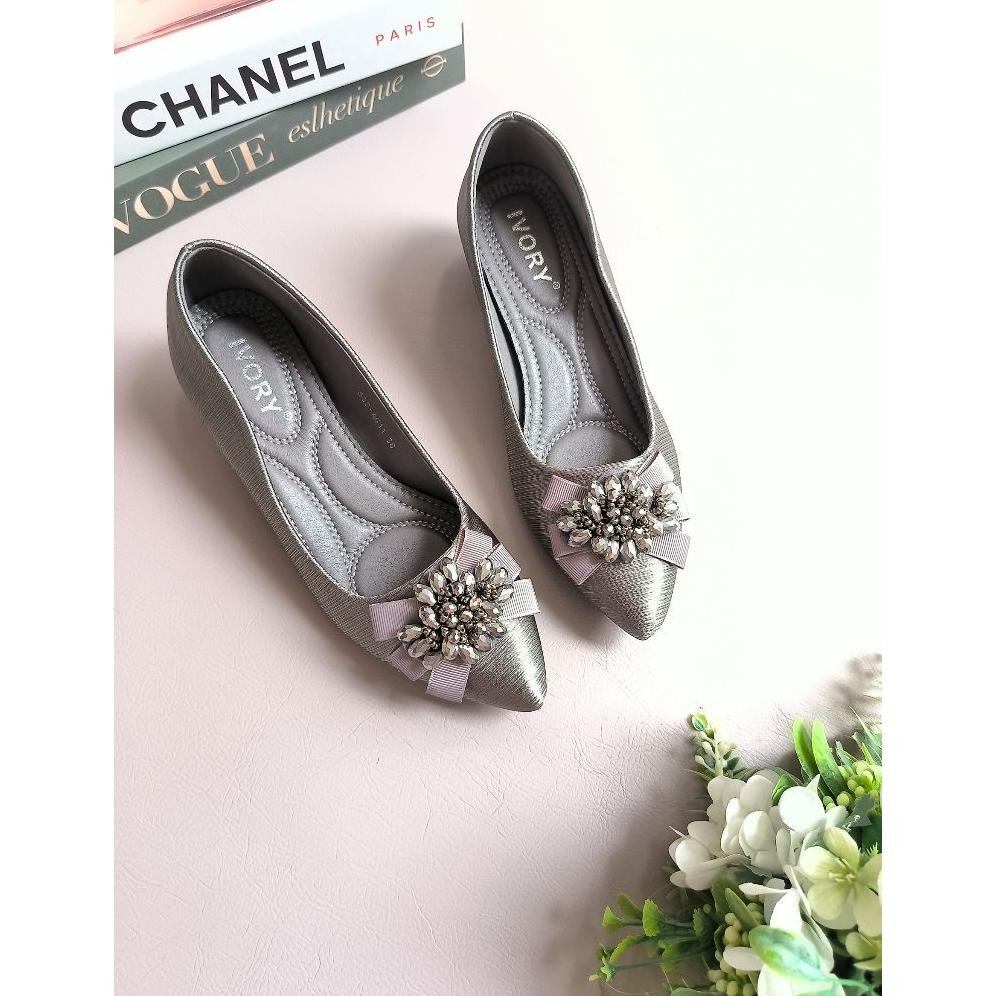 IVORY Sepatu Heels Wanita Kerja Hak Tahu AG11 Hitam