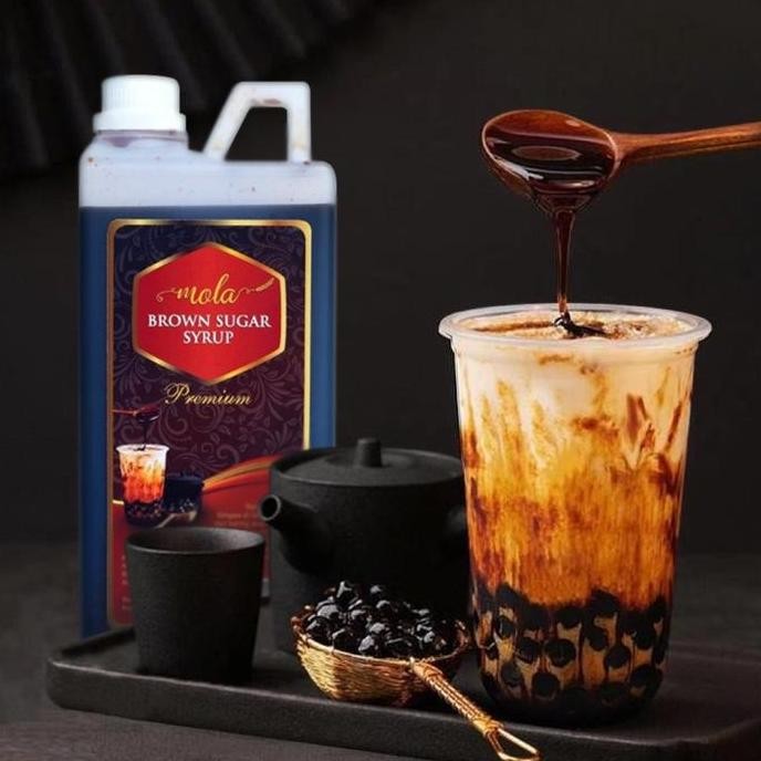 

Mola Brown Sugar Cair 1 Liter / Gula Cair Premium seperti Xing Fu Tang, Tiger, Kokumi Sugar dll