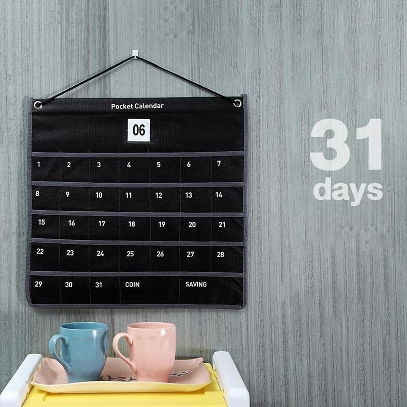 

Premium Tas Gantung Dinding Kalender Serbaguna Pocket Calendar Kantong 31 Hari Wall Hanging Kalender Pocket Multifungsi High Quality