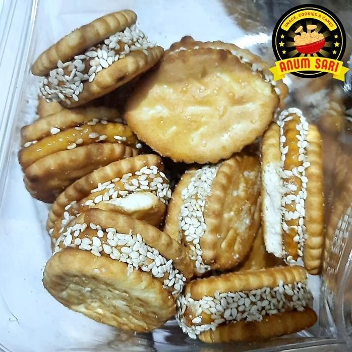 

Terlaris Biskuit Marie Wijen Daun Caramel - Anum Sari