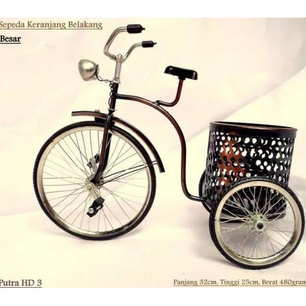 Miniatur Sepeda Keranjang Belakang Besar Dan Kecil | Amerta Living Premium