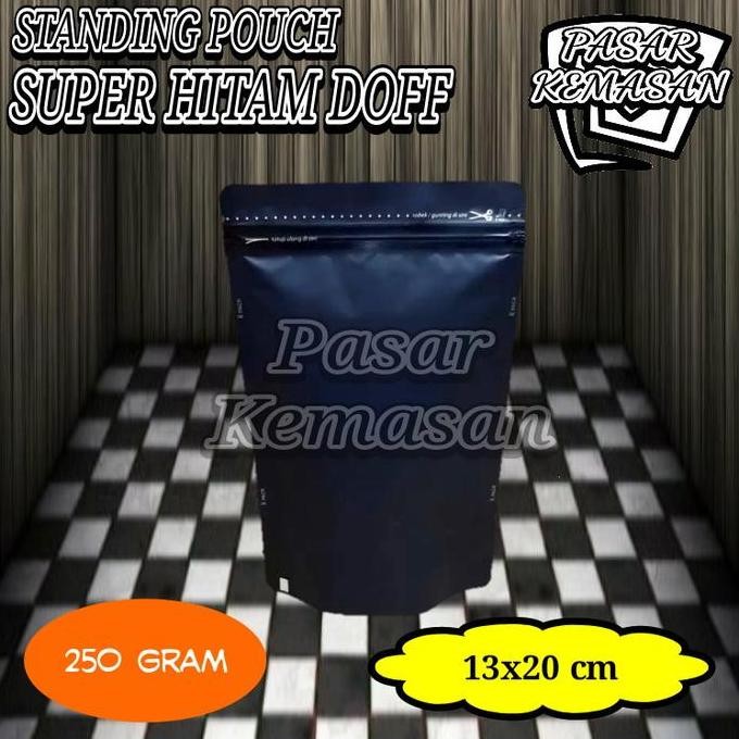 

Produk Baru!! STANDING POUCH SUPER HITAM DOFF 250 GRAM ZIPPER KEMASAN KOPI-SNACK