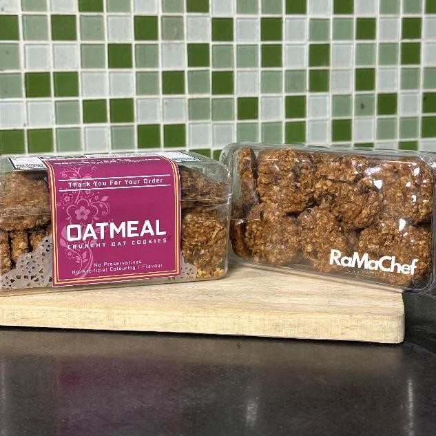 

Oatmeal Choco Chip Cooie By Ramachef