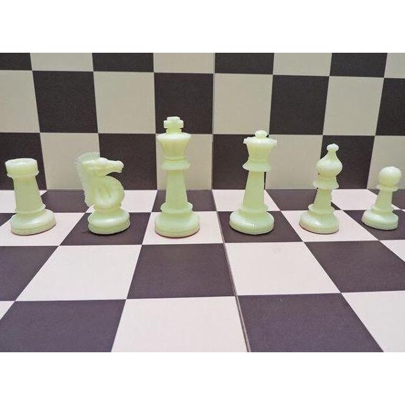 Spesial Papan Catur Plastik Ukuran Jumbo