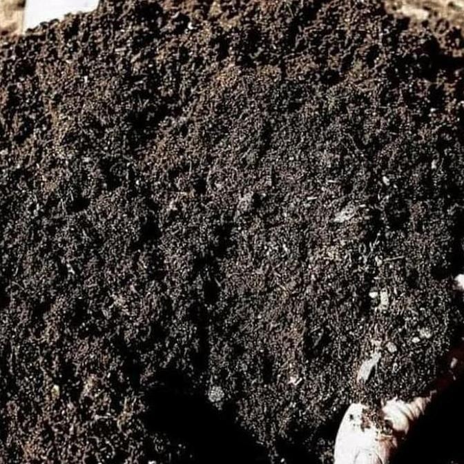 

Terlaris Jual Kompos Media Tanam Pupuk Kandang 1 Karung