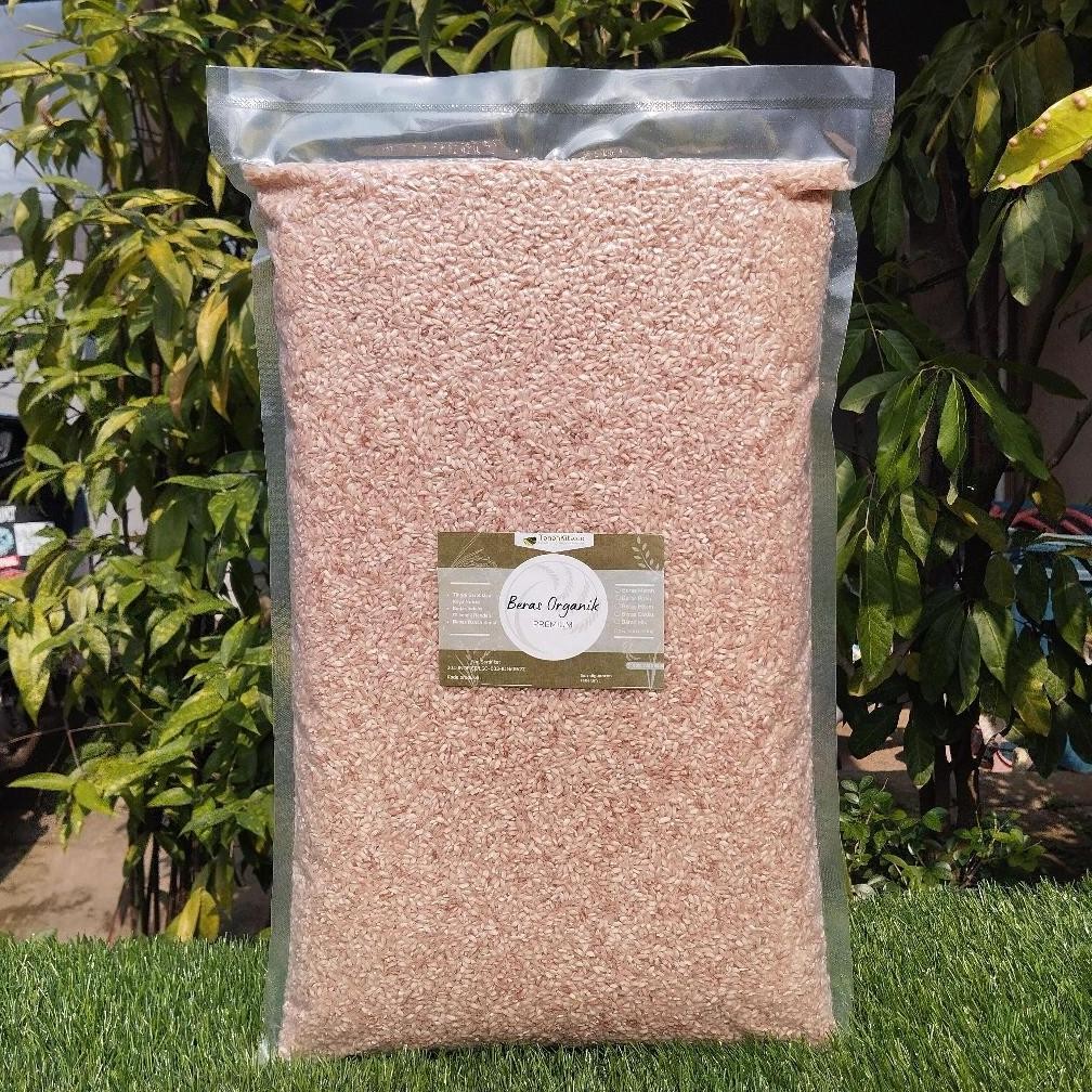 

Beras Merah Sosoh Organik Fresh langsung dari Petani | 5kg vacuum