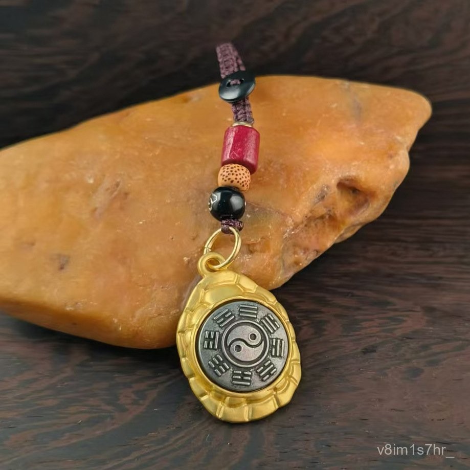 Gantungan Kunci Mobil Berputar Kekayaan Emas Retro Pria dan Wanita Pesona Tas Lima Koin Kaisar Labu