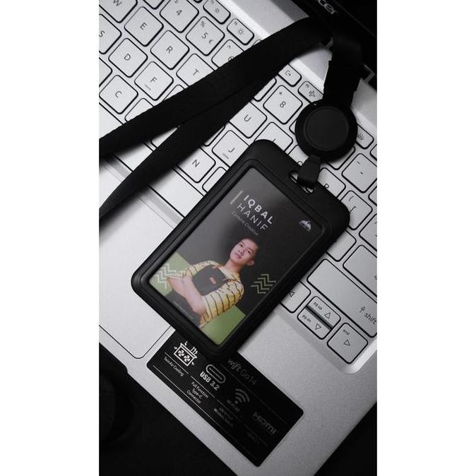 

BRG BARU ID CARD HOLDER | LANYARD PRIA WANITA | NAMETAG HITAM MODERN