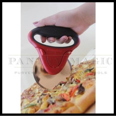 

Microplane Pizza Cutter / Pisau Pizza
