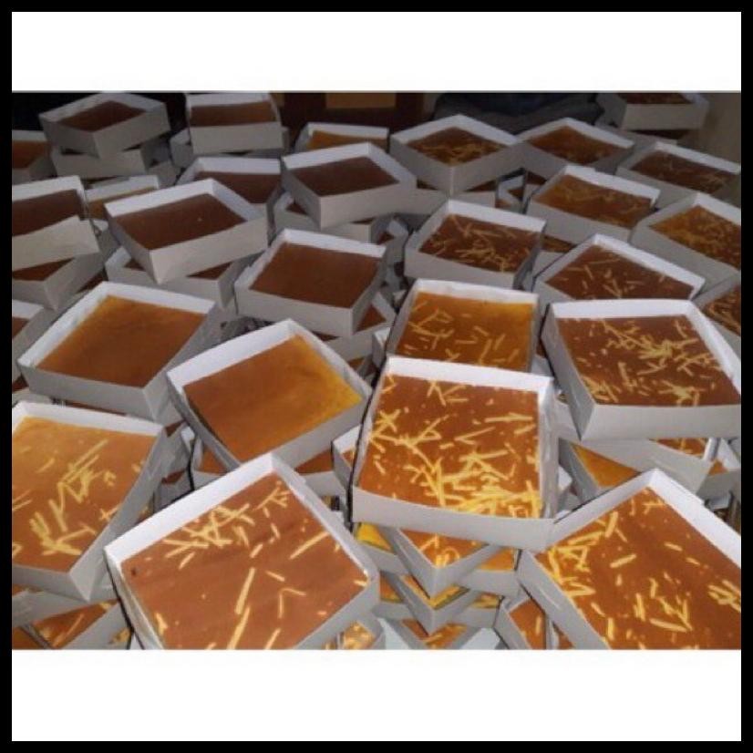

LAPIS LEGIT SPESIAL BUTTER KISMIS MELINDA 17X17CM 800GRAM FRESH FROM OVEN