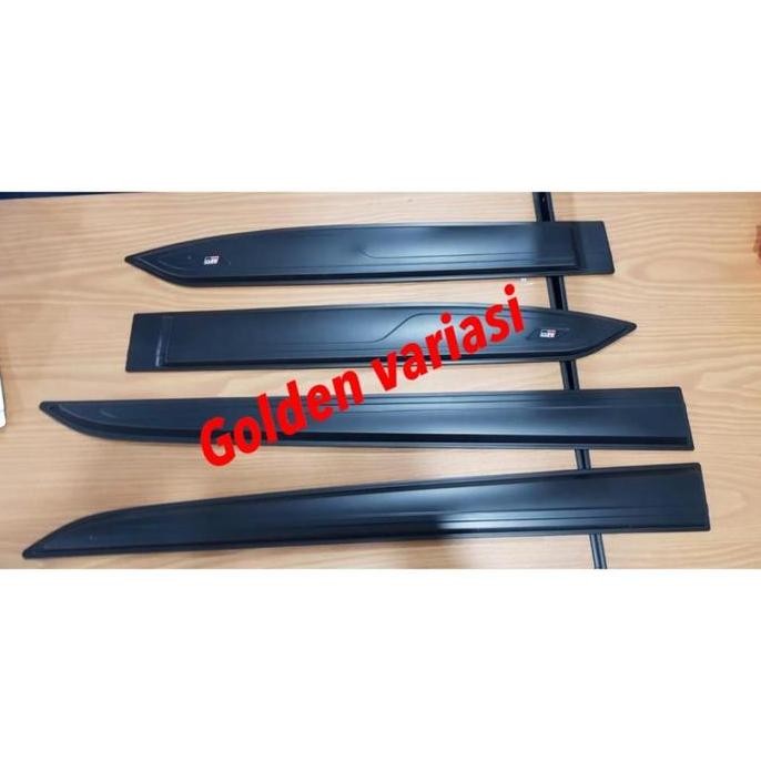 Lis Body / Side Moulding Avanza / Veloz 2022 Tulisan Gr Sport Ready