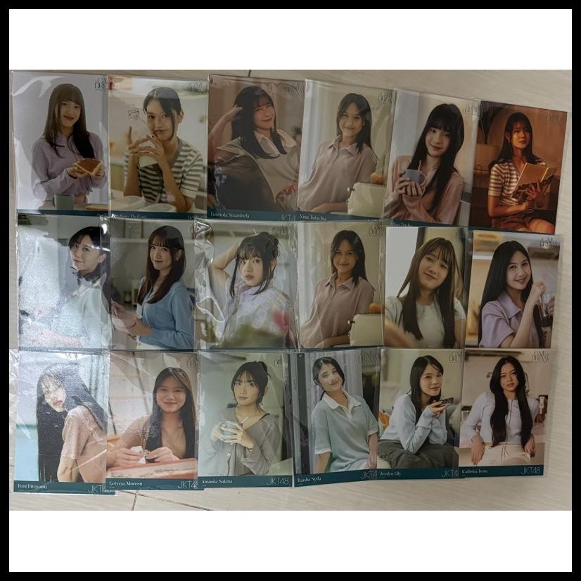 

PHOTOPACK KALENDER JKT48 2025 GAZE OF DREAM
