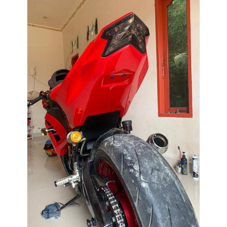 body belakang Kawasaki ninja 250 fi old