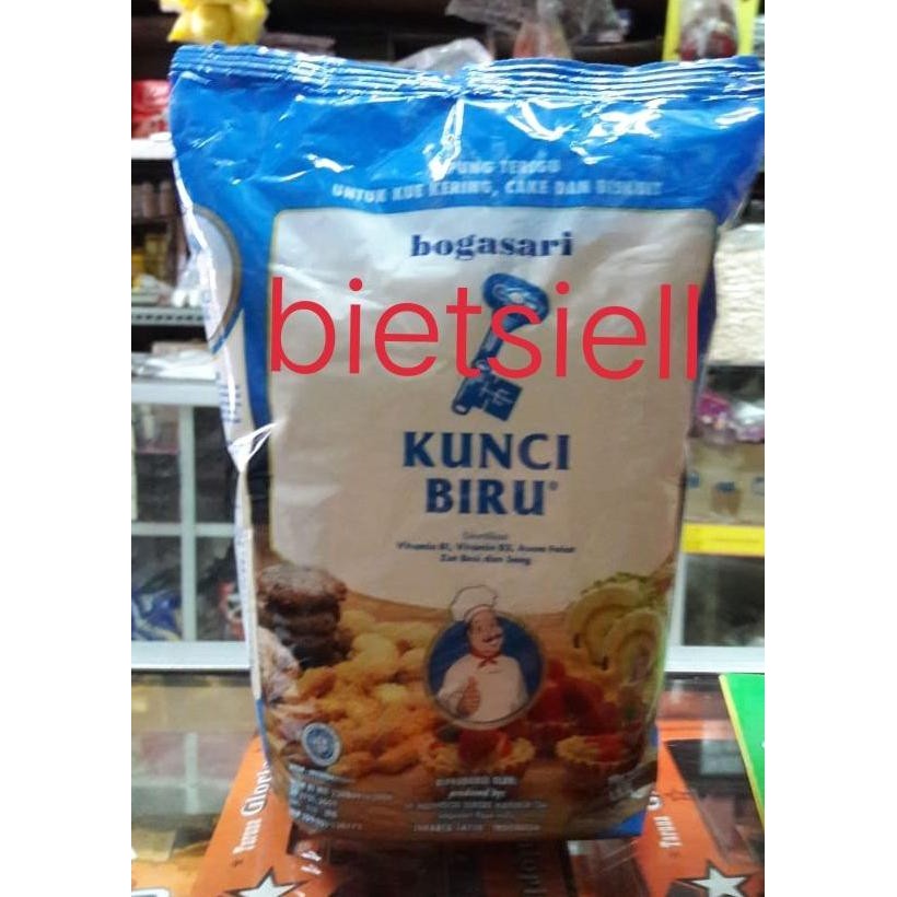 

Terlaris Terigu Kunci Biru Premium 1 Kg 12 Pcs/Karton (Gojek Grab Only)