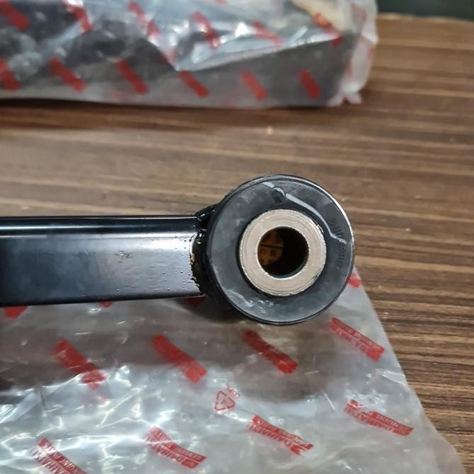 . Engine Mounting Belakang Ayla Agya 1.0 1.2 AT MT Original