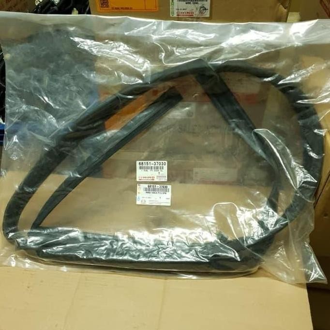 Karet Kaca Pintu Hino Dutro 68151-37030 Harga Bersahabat
