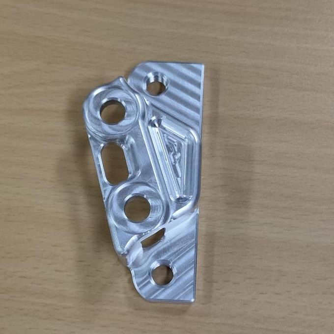 breket brembo 4p depan xmax cnc thailand 300mm & 267mm