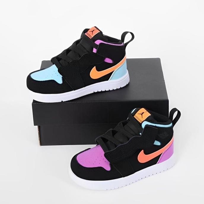 Tersedia SEPATU SNEAKERS ANAK PEREMPUAN JORDAN 1 MID CANDY MULTICOLOR KIDS BNIB