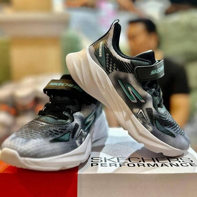 Tersedia Sepatu Anak Laki-laki Perempuan Skechers Hitam Putih Premium Kids