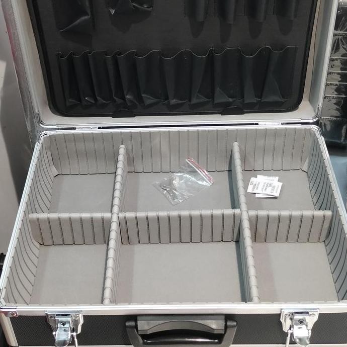 

Terlaris Koper Box Kotak Peralatan Perkakas Aluminium 46 X 33 X 15 Cm